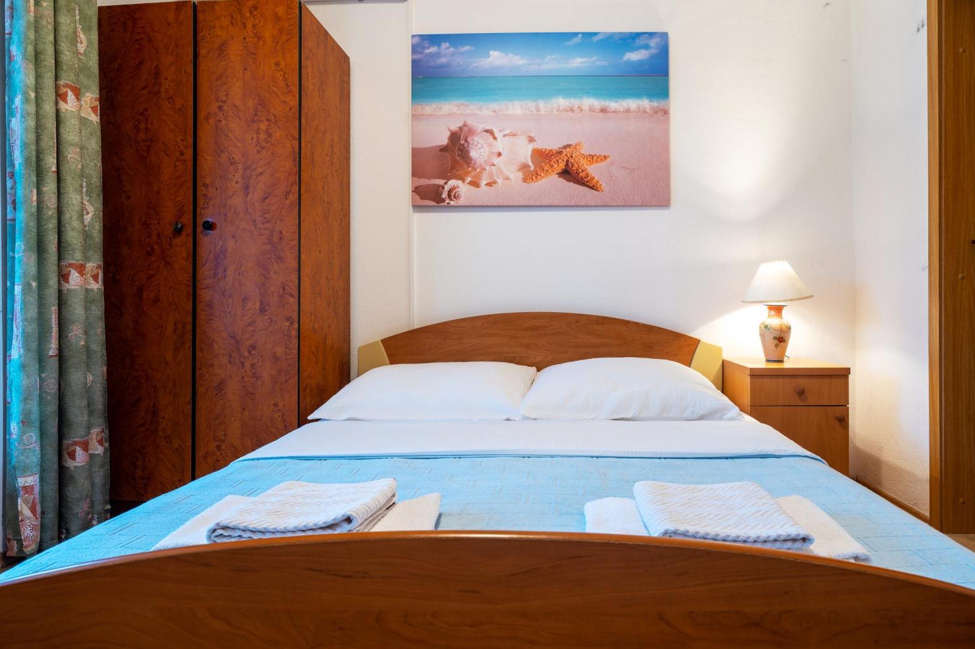 Apartments And Rooms Breeze Neum Room photo